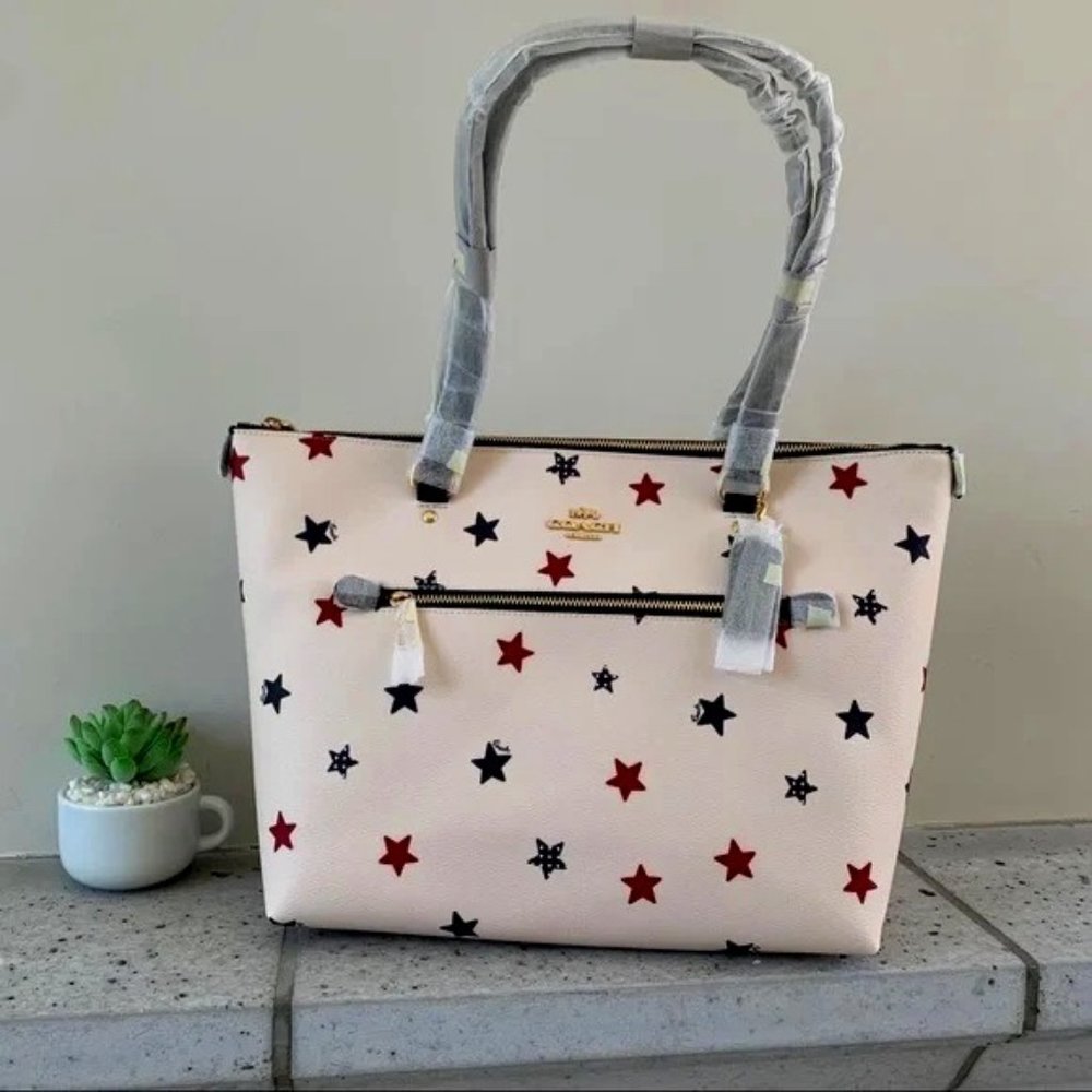 NWT Coach Gallery Tote With Americana Star Print